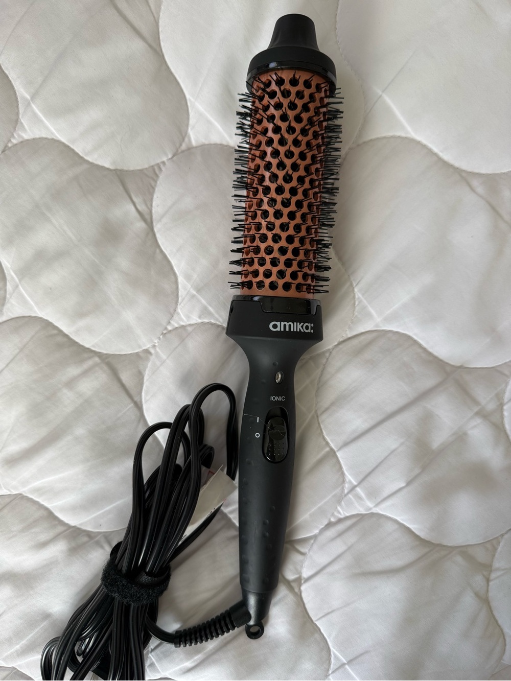 Amika blowout babe
thermal ionic hairbrush - Picture 2 of 2